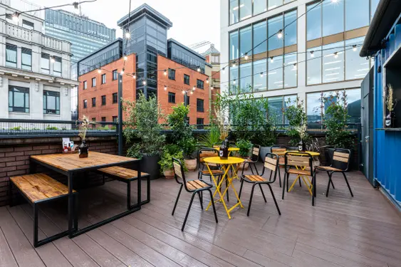 Image of the rooftop bar of Brewdog's Doghouse, its Manchester-based venue