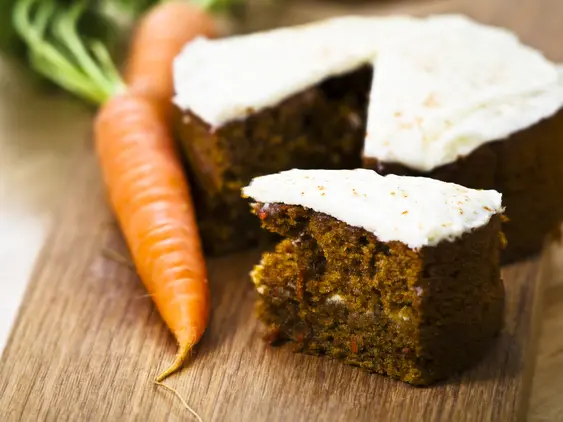 Image of a sliced carrot cake