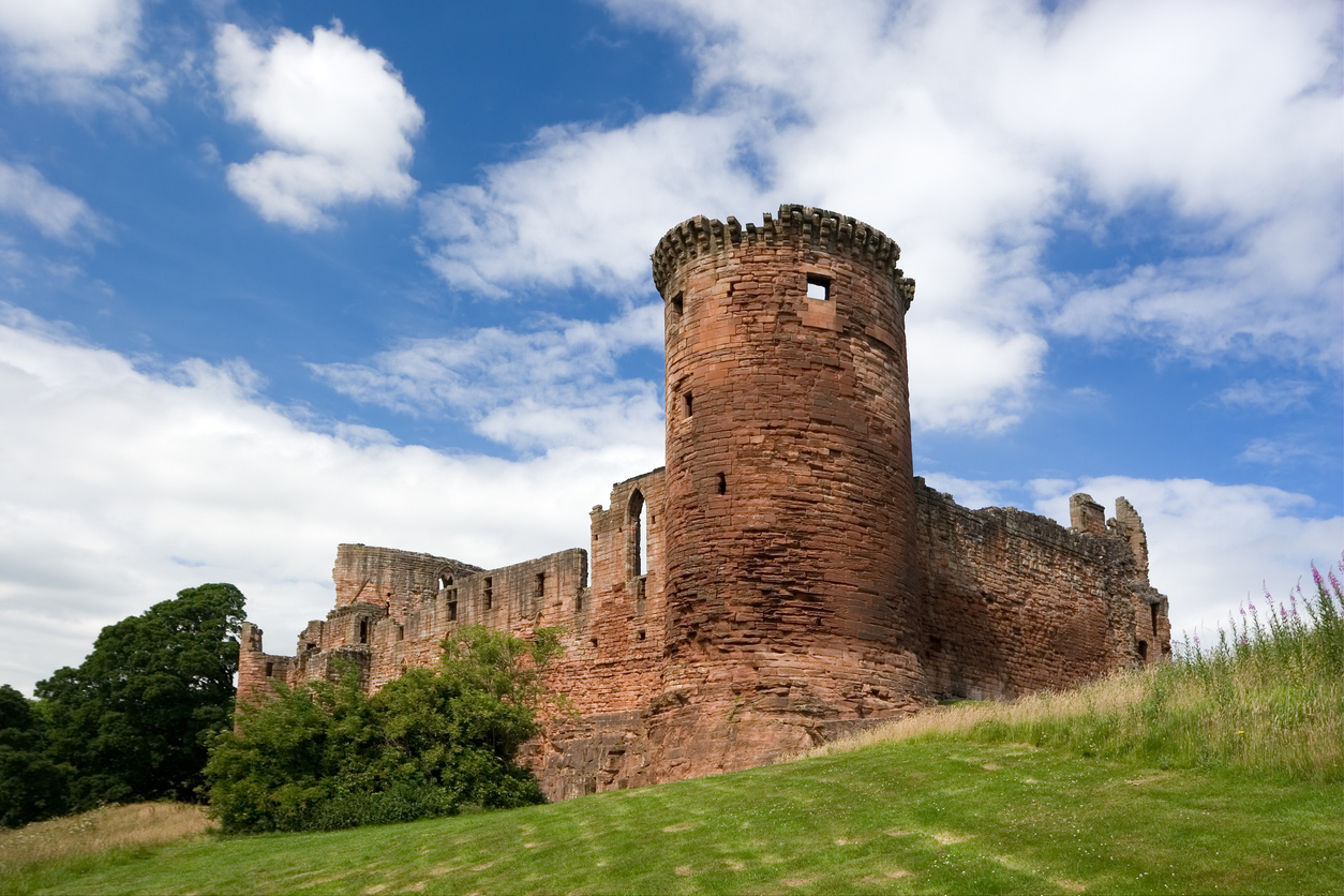 Image of Bothwell Castle, Scotland in the daytime