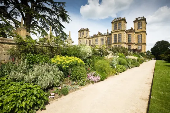 Image of Hardwick Hall on a bright day