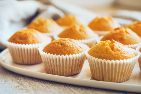 A tray of baked cupcakes